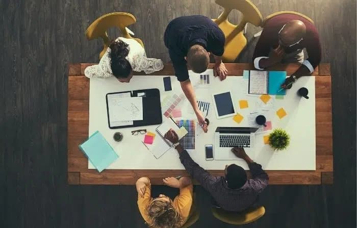 Workflow and scheduling board